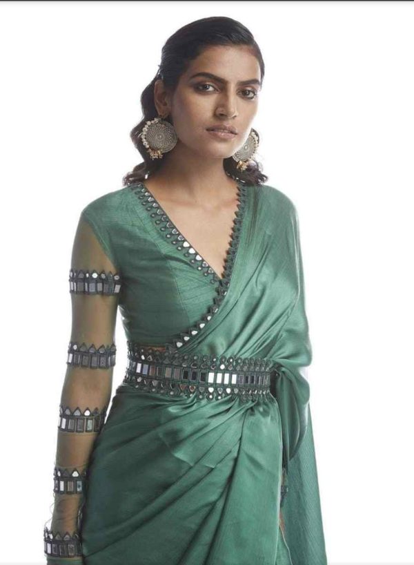 Cutwork Mirror Border Chiffon Saree & Blouse - Image 2